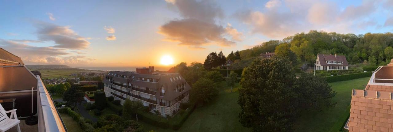 A 10 Minutes A Pieds De La Plage, Residence La Corniche Du Mont Canisy - Traveller Award 2023 Blonville-sur-Mer Exterior foto